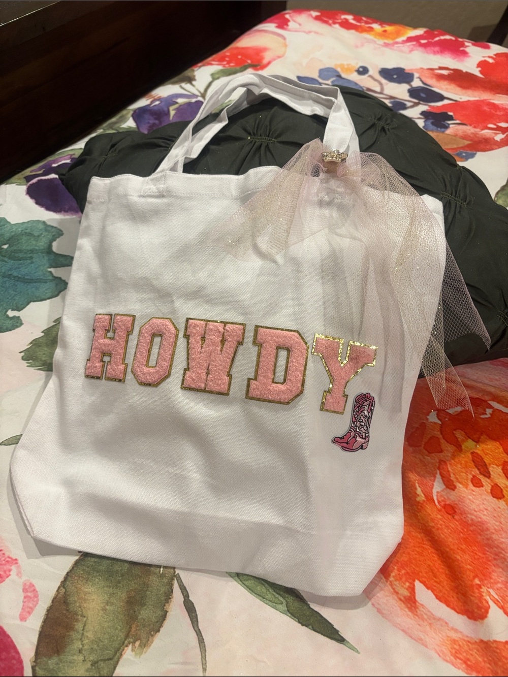 White Tote Bag with Pink "HOWDY" Applique